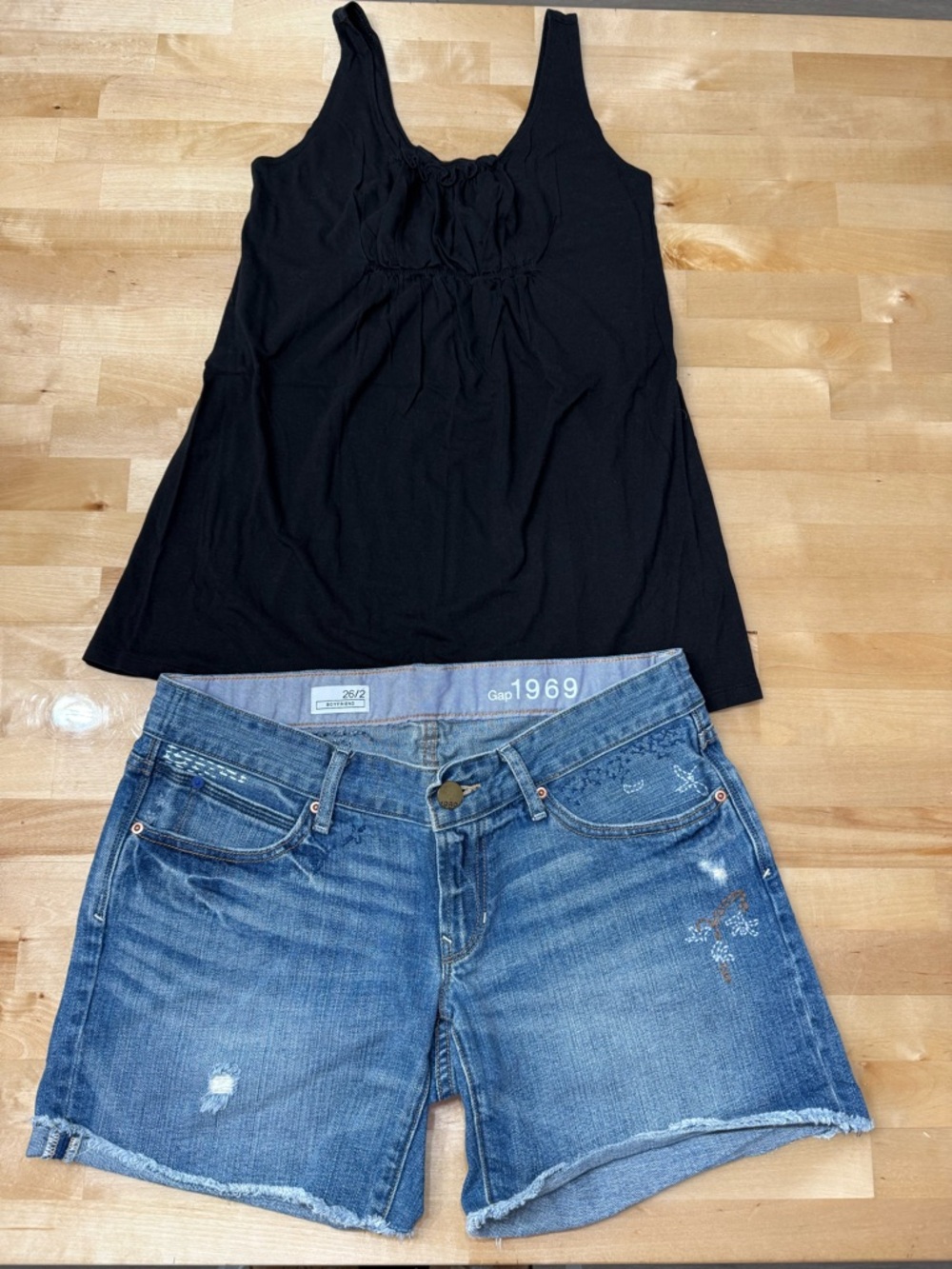 Gap Maternity Black Sleeveless Scoop Neck Tank Top Sz XS - GAP 1969 Shorts Sz 2
